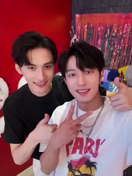 🌊🌲 So beautiful memories 🩶🩵 cr. on video #oceanjiang #seekyli #jiangheng #lipeien #jiangli 