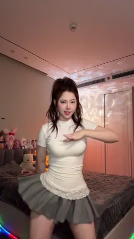 Mấy bà mà muốn tự tin thả dáng như  Như thì chỉ việc xài em áo này thui Hahaa . Đố anh nào chê =))  #Mialala #Dangkieu #SuperPushUpBra #xuhuong #viral 