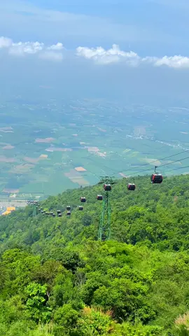 Dù như nào cũng phải cười lên nha Lại tiếp tục chuỗi ngày cố gắng …. Mấy nay đi ủng hộ nhiệt tình quâ bị  hạ.n chế đi fl dạo rồi:))) hy vọng mọi người ủng hộ e với ạ. Mn qua rồi e lại sau nha^^ #nguoimoixaykenh #tapxaykenh #xaykenhtiktok #fyp #travel 