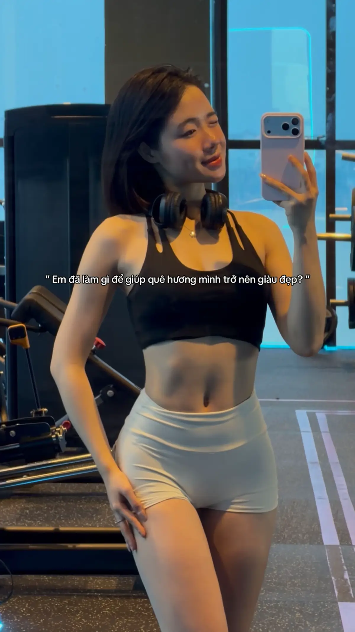 Ụp crown liền cho chuỵyyyy🫵👑👑 #xuhuong #fyp 