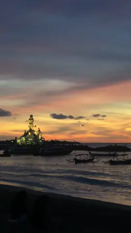 serrr                                         #fyp #fypage #fypシ゚ #bali #pantaijerman 