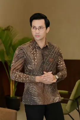 Kemeja Batik Slimfit Motif ADHijawa #batikmodern #batikkatun #kemejabatik 
