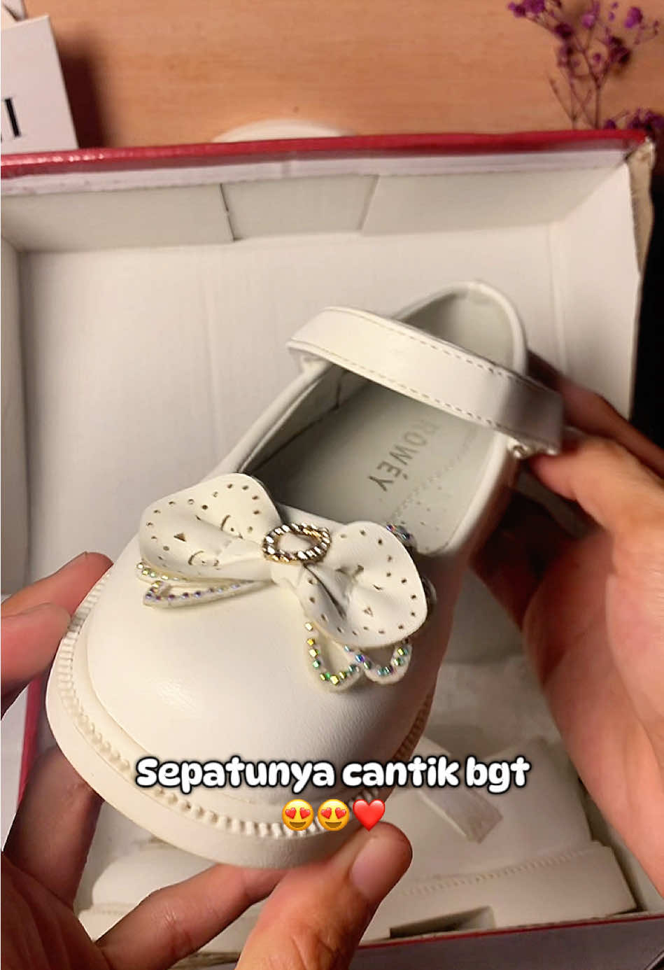 Sepatu buat pesta 🥰🥰