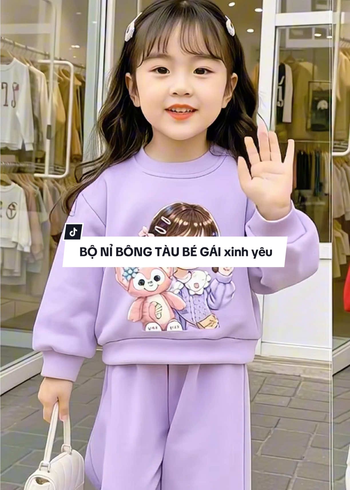 Trời lạnh không lo, bé vẫn ấm – mẹ vẫn đẹp ví tiền. Bộ nỉ xinh xắn này mặc đi học hay đi chơi đều quá hợp luôn! #thoitrangtreem #bochobe #quanaobegai #boni #bobegai 