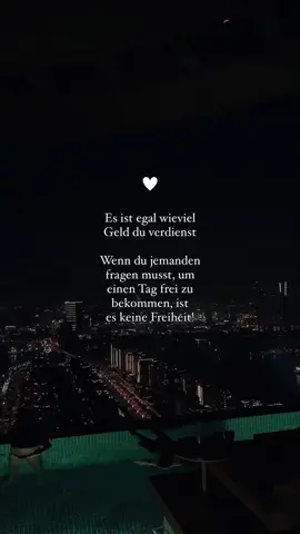 Egal wie voll dein Konto ist – wenn du um Erlaubnis fragen musst, dein Leben zu leben, bist du nicht frei. Freiheit beginnt dort, wo du deine Zeit selbst bestimmst. #erfolgreich #motivation #business #glaubandich #inspiration 