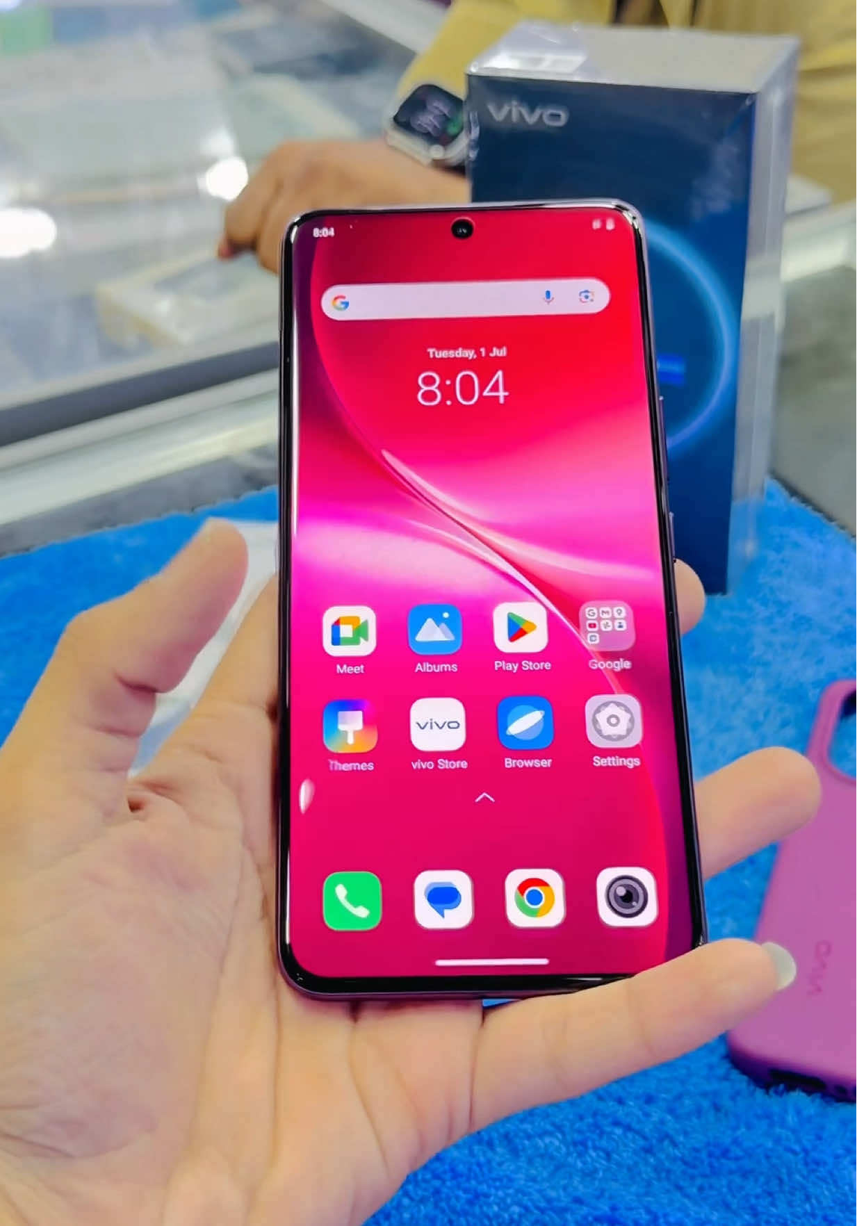 VIVO V60 [5G] BERRY PURPLE💥💜FINGER🫆CAMERA TEST📸👌🏻(12+12=24GB/256GB)⚠️6500mAh🔋90W Flash Charge- IP69 Water💦Resistance #vivov605G #50mpzeisssupertelephotocamera #VivoV60PK  #VivoV60KarachiPK #BerryPurple @vivo Pakistan @vivo Karachi Official @vivo_global 