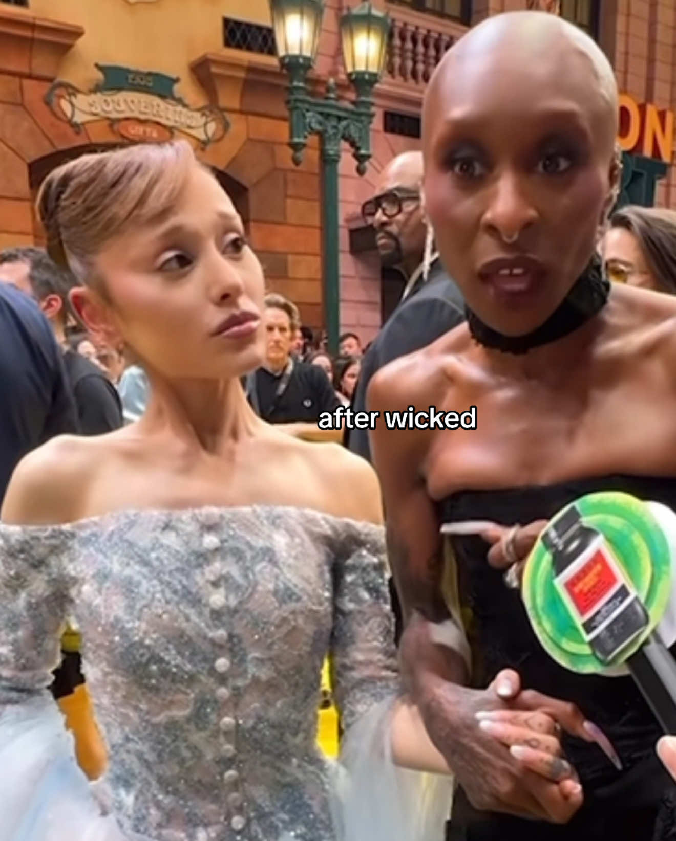 both beautiful but what happened ?? #fyp #arianagrande #cynthiaerivo #wicked #wickedforgood 