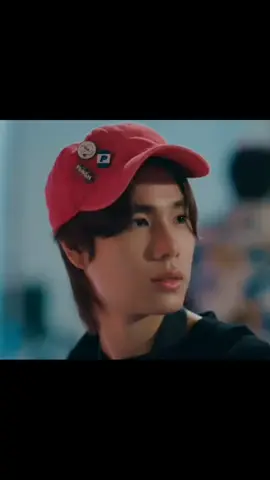 Khun Thee and Peach join the trend #pondphuwin #meandtheeseries #fyp 