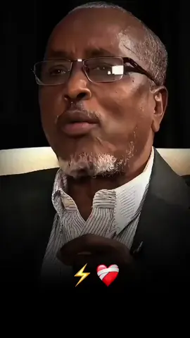 Alle Wuxuu Ku qoro Cid Kaa Qaadi Kartaa Ma JirtO#somalitiktok #foryou #viral #fyp 