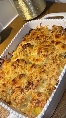Gratin de pommes de terre poulet très facile à faire  #cuisinesenegalaise🇸🇳🇸🇳 #tiktoksenegal🇸🇳 #recettefacile #fyp #FoodLover 