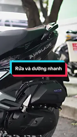 Rửa như này thì bao nhiêu là hợp lý vậy mn ❤️❤️❤️ #haotranvlog #htcare #chamsocxe #shinyquickwax #shinyfoam 