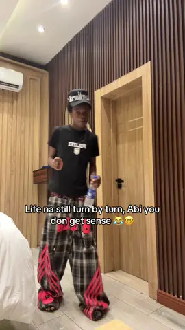 Ehh turn by turn believers 😹🤓#fypppppppppppppp#fypd#tik_tok#200kfollows 