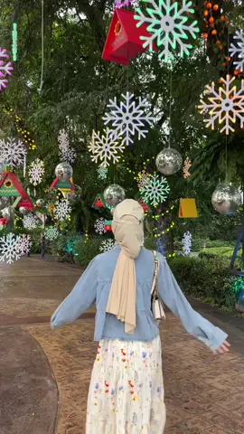 🧑🏻‍🎄❤️🎠🫧