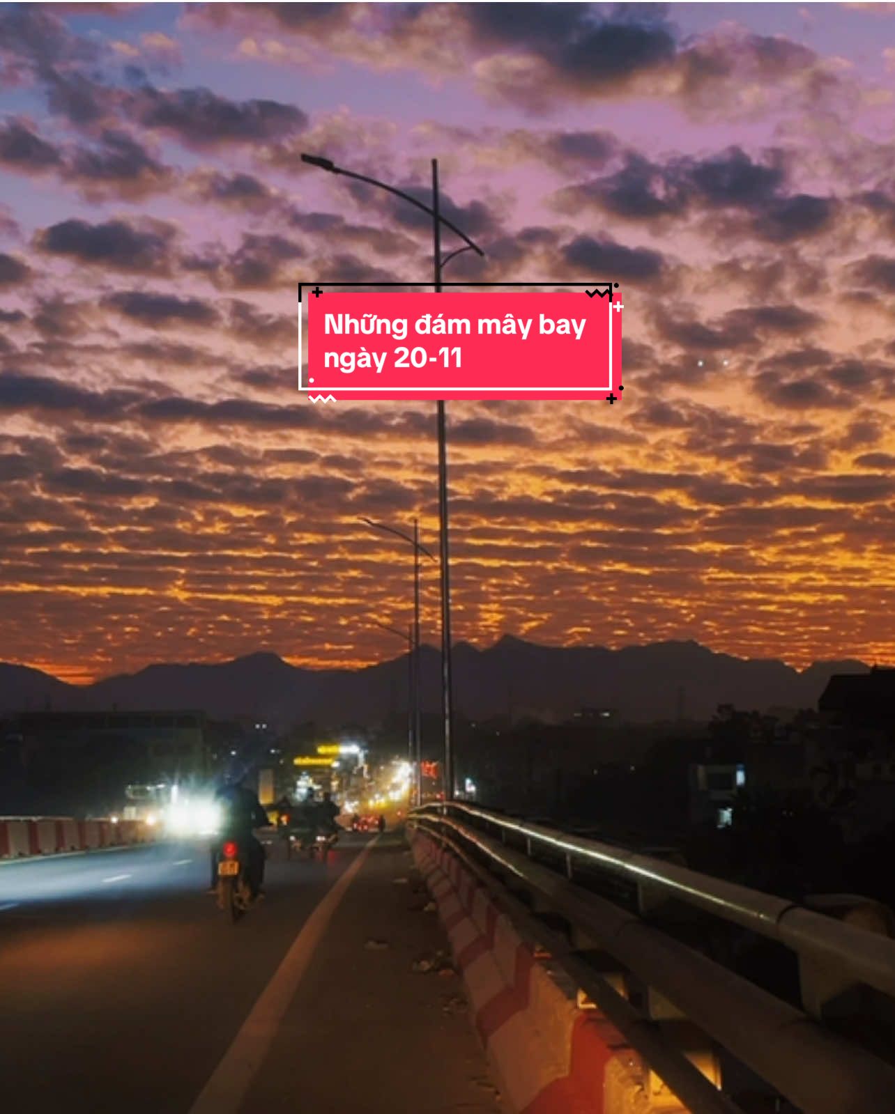 Bầu trời mây ngày 20-11. Đẹp 1 cách kì lạ mà lâu rồi mới xuất hiện tại Thái Nguyên. Mọi người có ảnh thì share vào đây nhaaa #thainguyencinematic #thainguyendailymatic #thainguyen #canhdepthainguyen #hoanghon 