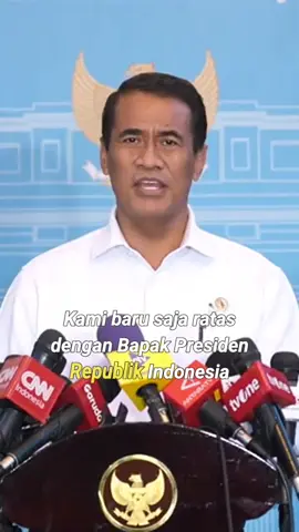 🔥 Indonesia Menuju Swasembada Pangan! Dulu target 5 tahun, kini cukup 1 tahun. Semua karena kerja keras petani Indonesia yang tak kenal lelah! 🌾🇮🇩 Kita buktikan: Bangsa besar dimulai dari pangan yang kuat. #SwasembadaPangan #PetaniIndonesiaHebat #Kementan #AmranSulaiman #FYP    