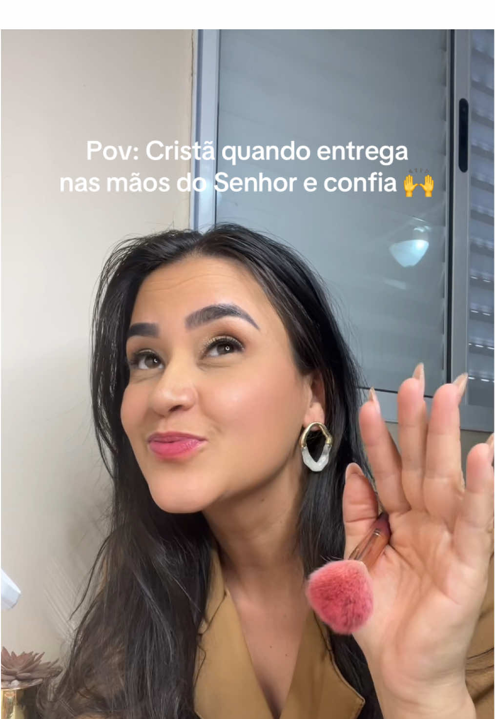 O crente que confia e descansa no Senhor é assim 👏🏻🙌🥰😮‍💨🔥 #crente #crentenotiktok #crenteungido #foryou #corinhodefogo 