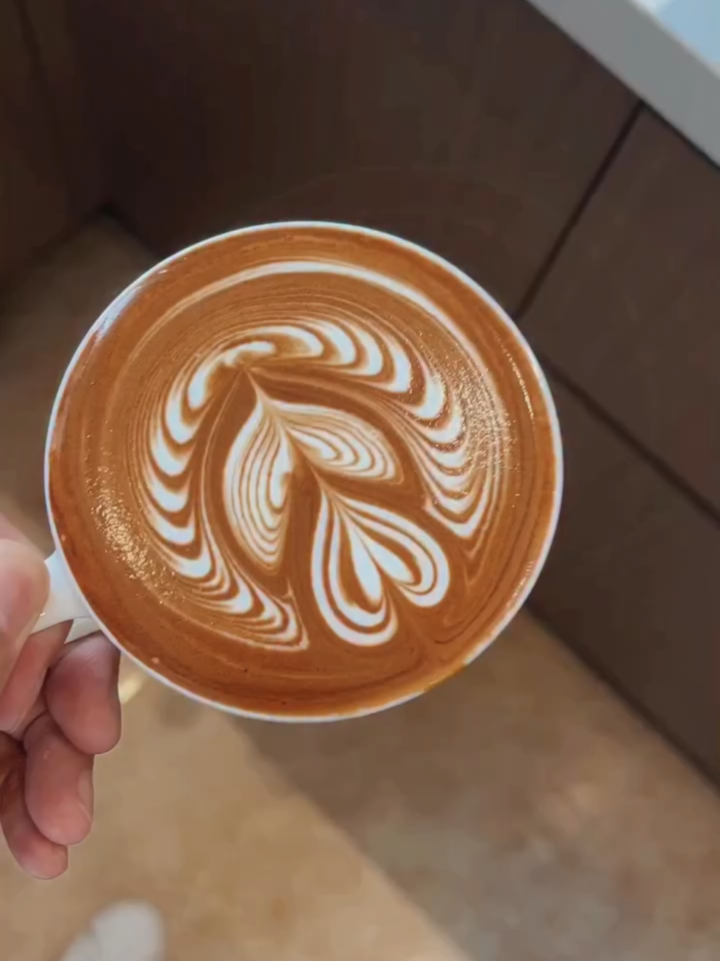 how to make perfect latte art #trendingvideo #shortvideo #baristalife #coffelover #foryoupageofficiall @For You @AL QURAN @TikTok @For You House ⍟ 