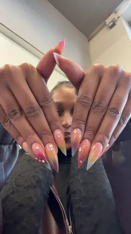 I been missing for awhile 🥲  #nailart #nailtok #fallnails #nailtransition 