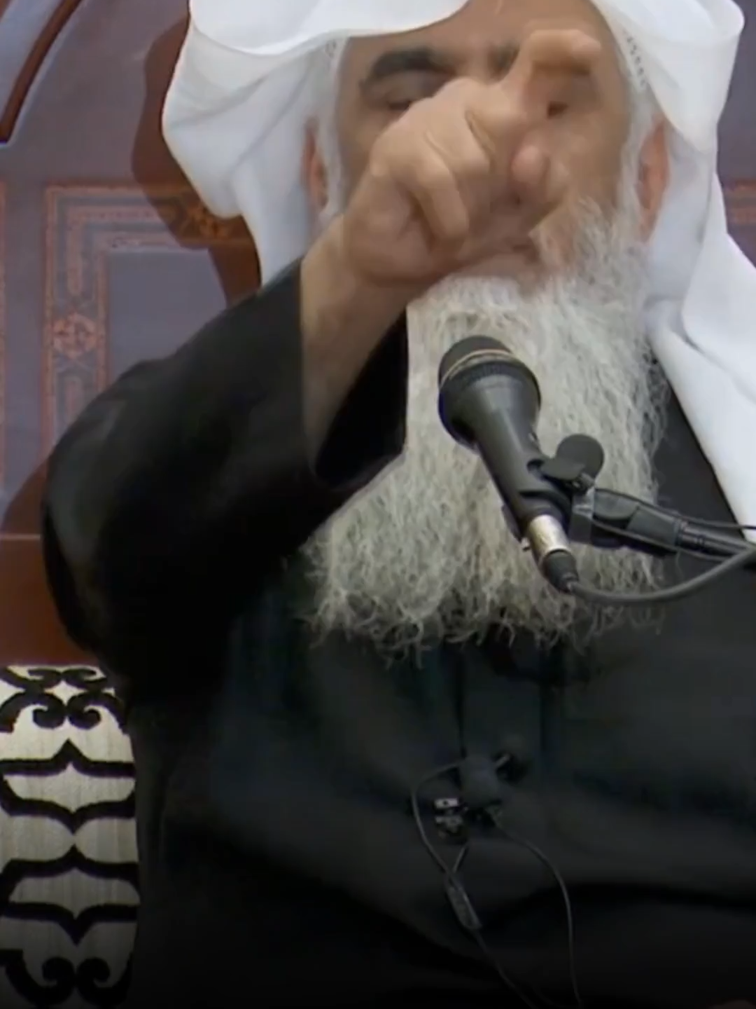 كيف تعرف نفسك أنك صاحب حُسن خُلق؟ — الشيخ خالد الجبير