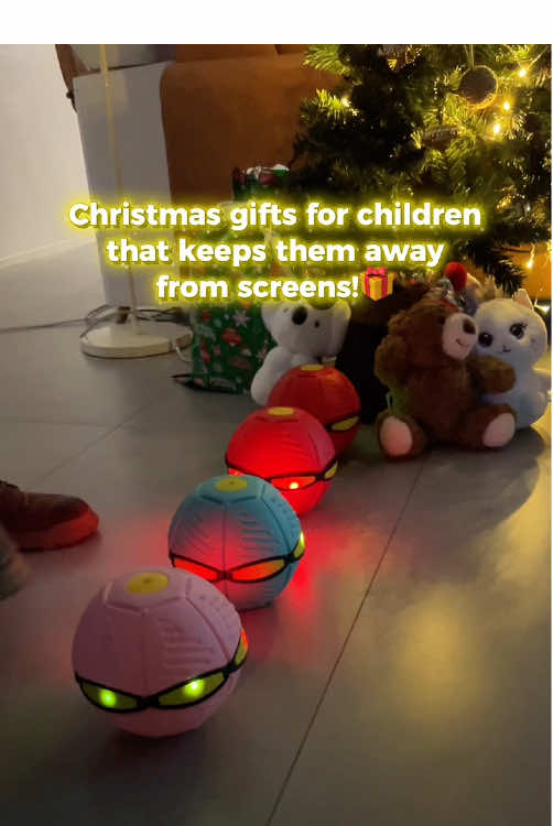 Perfect Christmas gifts for sensory seekers. Squash the ball flat and it bounces back! Bouncing balls, Saucer balls#bouncingball #noscreentime #spotlightfinds #TikTokShopBlackFriday #TikTokShopCyberMonday