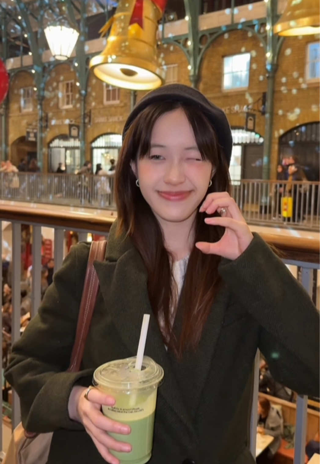 five friday until christmas 🎄🎀, how excited am I ???????  #christmas #christmastiktok #fyp 