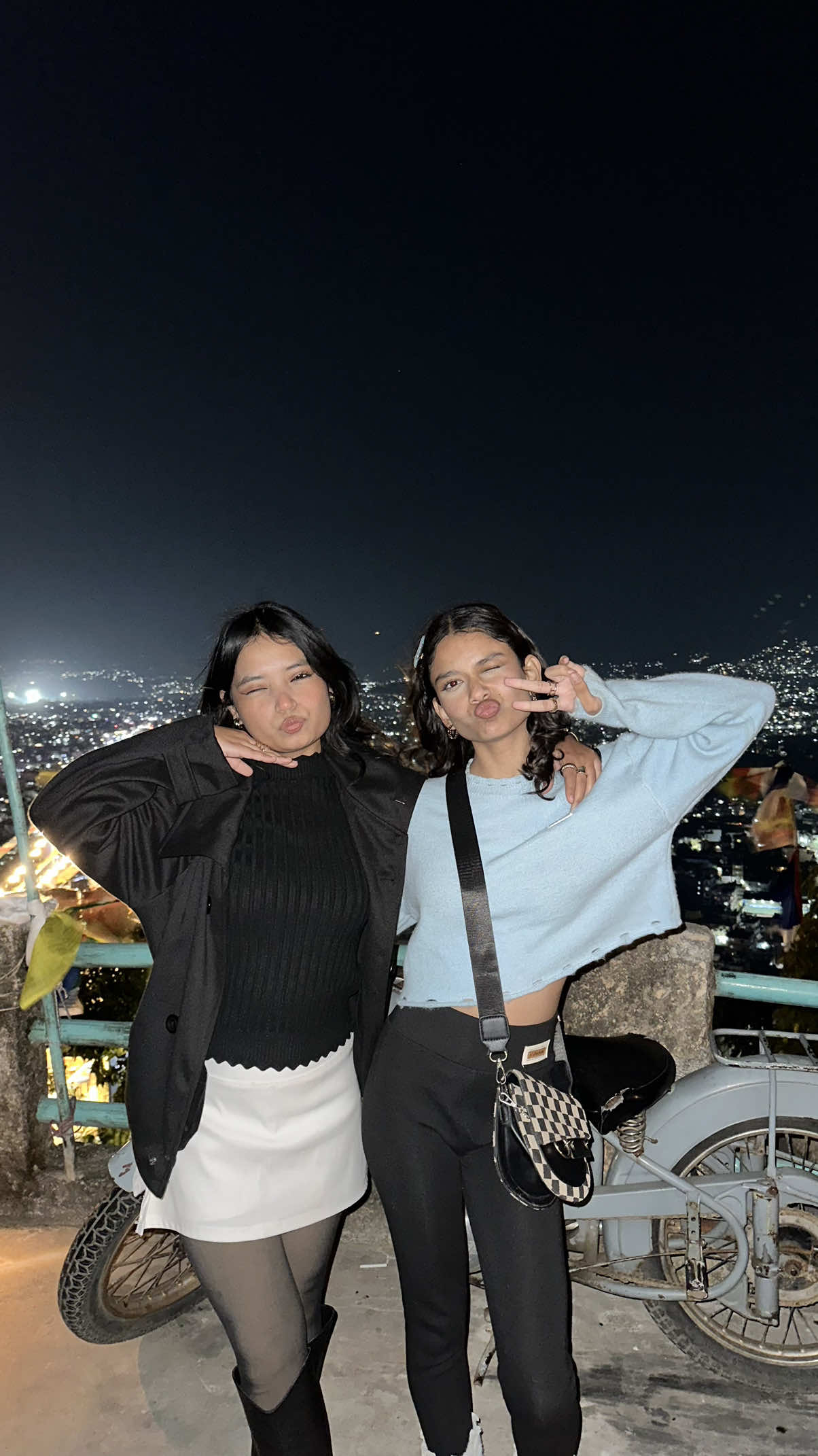 😜@momo #mauiwowie #bestie #fyp 