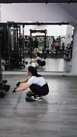 #lobou #bodybagus #cewekgym #nurisulis2602 #🍑 