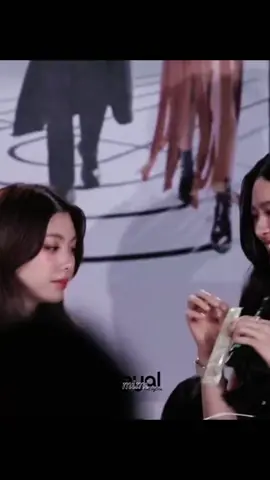 perilaku apakah ini? LINGORM CH3 CALENDAR SIGN  #หลิงออมปฏิทินช่อง3ปี2569 #ormkornnaphat #lingorm #linglingkwong #หลิงออม 