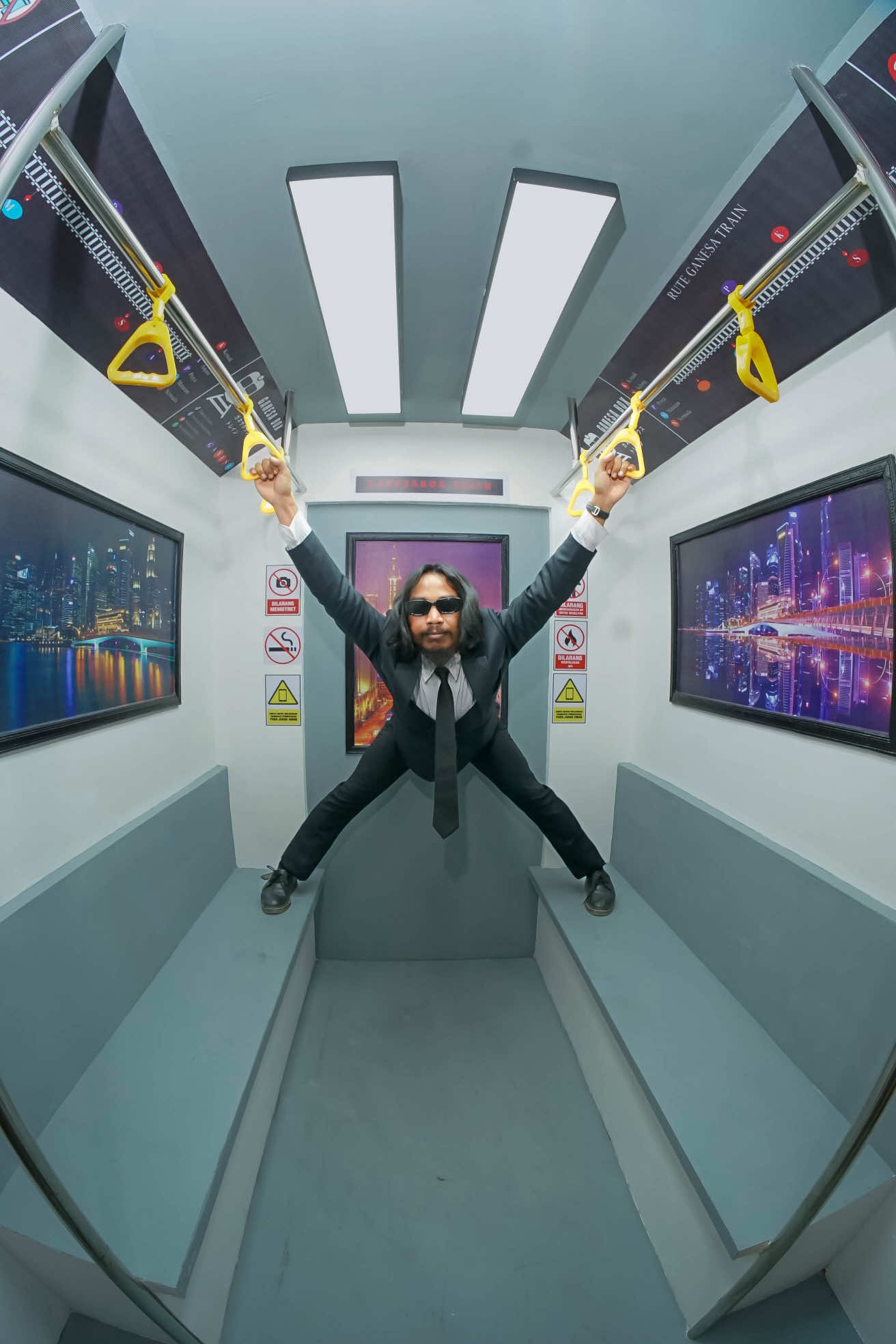 Ketika Ganesa studio dikuasai oleh CEO tanah liat!!! Izin mas CEO @Gareng bj  #GanesaStudio #fyppppppppppppppppppppppp #prayaphotobox #prayaphotobox #selfphotolombok 