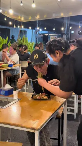 เสิร์ฟผิดค้า พะนะ #แต้มสีอนุทัย #เบอร์1หมูกระทะลาดพร้าว107 #ดาวซิ่งแบนด์ #เจ้าเป็นเกย์เบาะยาย #เจมส์บอลแต้มสีขี้วีน 