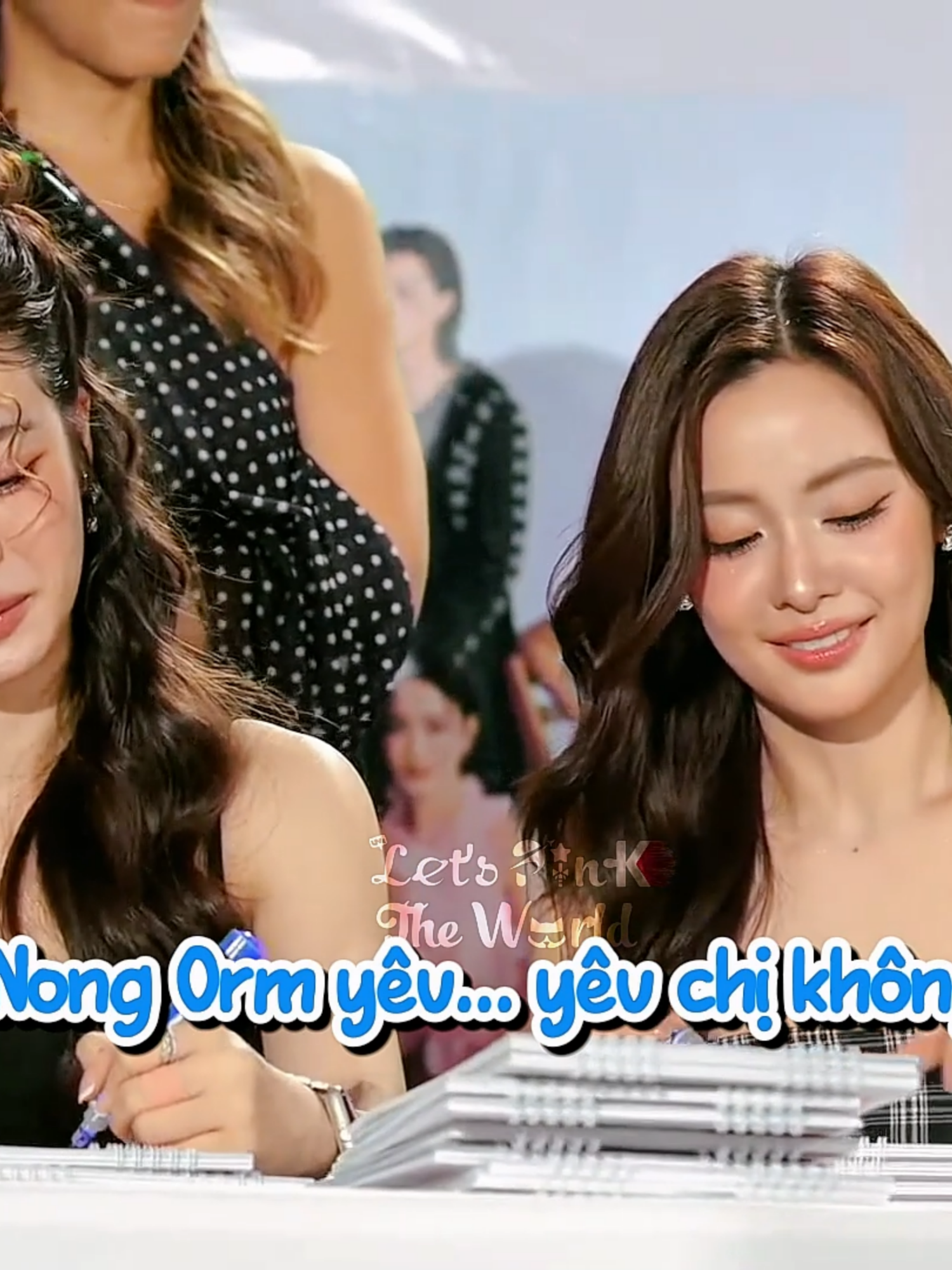 Chuỗi ngày Pí Ling dí Nong Orm chính thức bắt đầu LINGORM CH3 CALENDAR SIGN #LingOrm #linglingkwong #ormkornnaphat #หลิงหลิงคอง #หลิงออม #ออมกรณ์นภัส