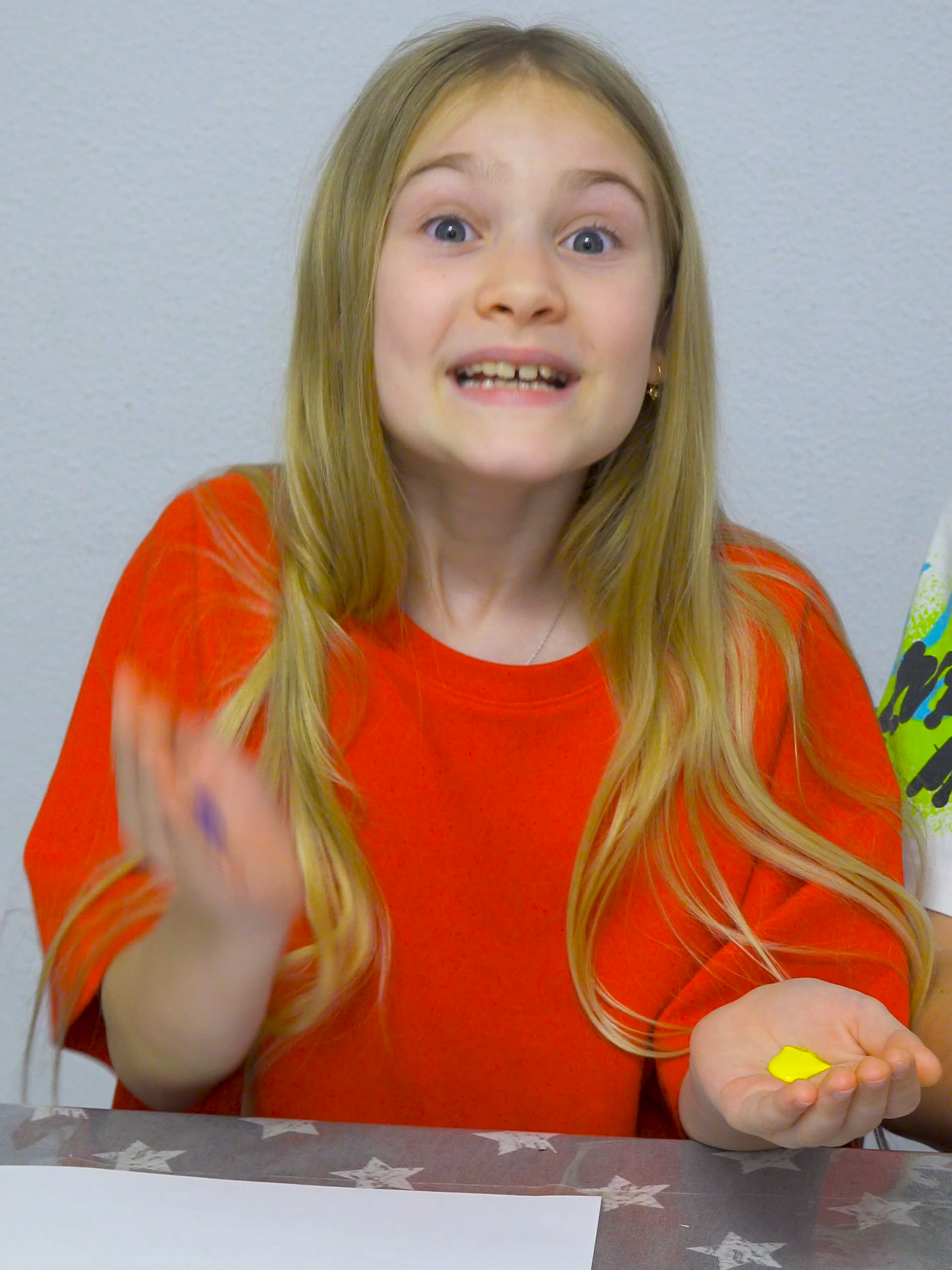 Кто правильно раскрасил 6 7#fastfamilylife #семья #lifehacks