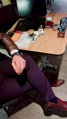 ‏ولكن حقا لا عزاء على ترك الأماكن التي لم تعرف قيمتنا الحقيقيّة، تلك التي تختبر صبرنا، ولم نعرف كيف نجد أنفسنا فيها رغم محاولاتنا العديدة. #ياللأسى #💔 #مساء_الخير #رصيف_المتعبين 