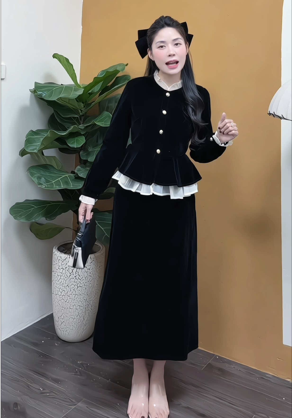 Set váy nhung xinh #huyenchauoi  #xixeoshop #setvaynhung#setvaynhunggxinh 