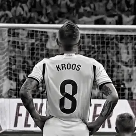 تضحكي وتدوري ☹️.! #tonikroos #realmadrid #foryoupage #fyp #ابو_طويرق 