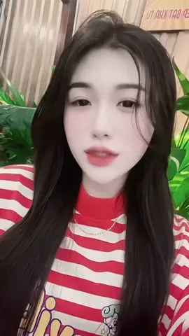 Về bên anh như lúc xưaaa 😆#xuhuongtiktok #fyp #xuhuong 