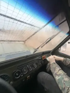 Ииииууу по лужам 🚘