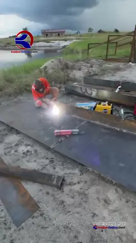 Dilansir dari kalbar online aktifitas tambang emas ilegal yang dilakukan oleh warga negara asing China di kabupaten ketapang kalimantan Barat, hal ini tentu nya merugikan negara 