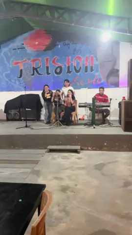 Ya allah ee sdg dunia terharu au iko ba ujang😭😭