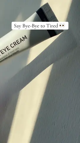 I’ve been using The Inkey List eye cream and I’m honestly impressed. It absorbs super fast and instantly makes my under-eyes look smoother. The de-puffing effect is real — I actually look awake now. It’s lightweight but still gives that hydrated, fresh look all day. After a few uses, my dark circles look softer and more even. Definitely a small product with big results! .  . #inkeylist #eyecreamfordarkcircle #affordableskincare #creatorsearchinsightste #viralvideos @The INKEY List UK 