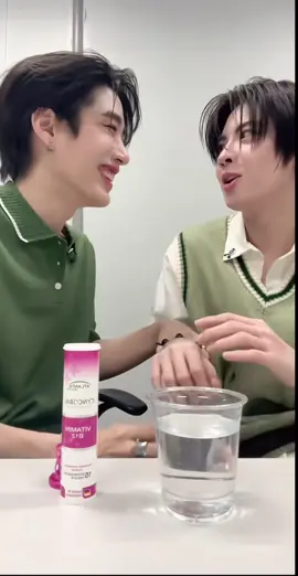 อัดคลิป1นาทีพี่เติ้ลมองน้องไปแล้ว58วิ😅#เติ้ลเฟิร์สวัน #เฟิร์สวันวรรณกร #เติ้ลมติมันท์ 