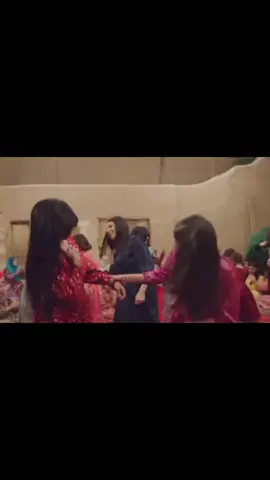 @Alaa Salem | آلاء سالم @Lama Alkinani لمى الكناني #الاء_سالم #لمى_الكناني 🤨