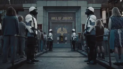 #sotr — the trailer looks so good || i did this in a rush 😖😖🙏🏻 #sunriseonthereaping #hungergames #foryouu #makemefamous 𝜗𝜚⋆₊˚ : ̗̀➛ ׂׂૢ the hunger games sunrise on the reaping text edit can't catch me now olivia rodrigo