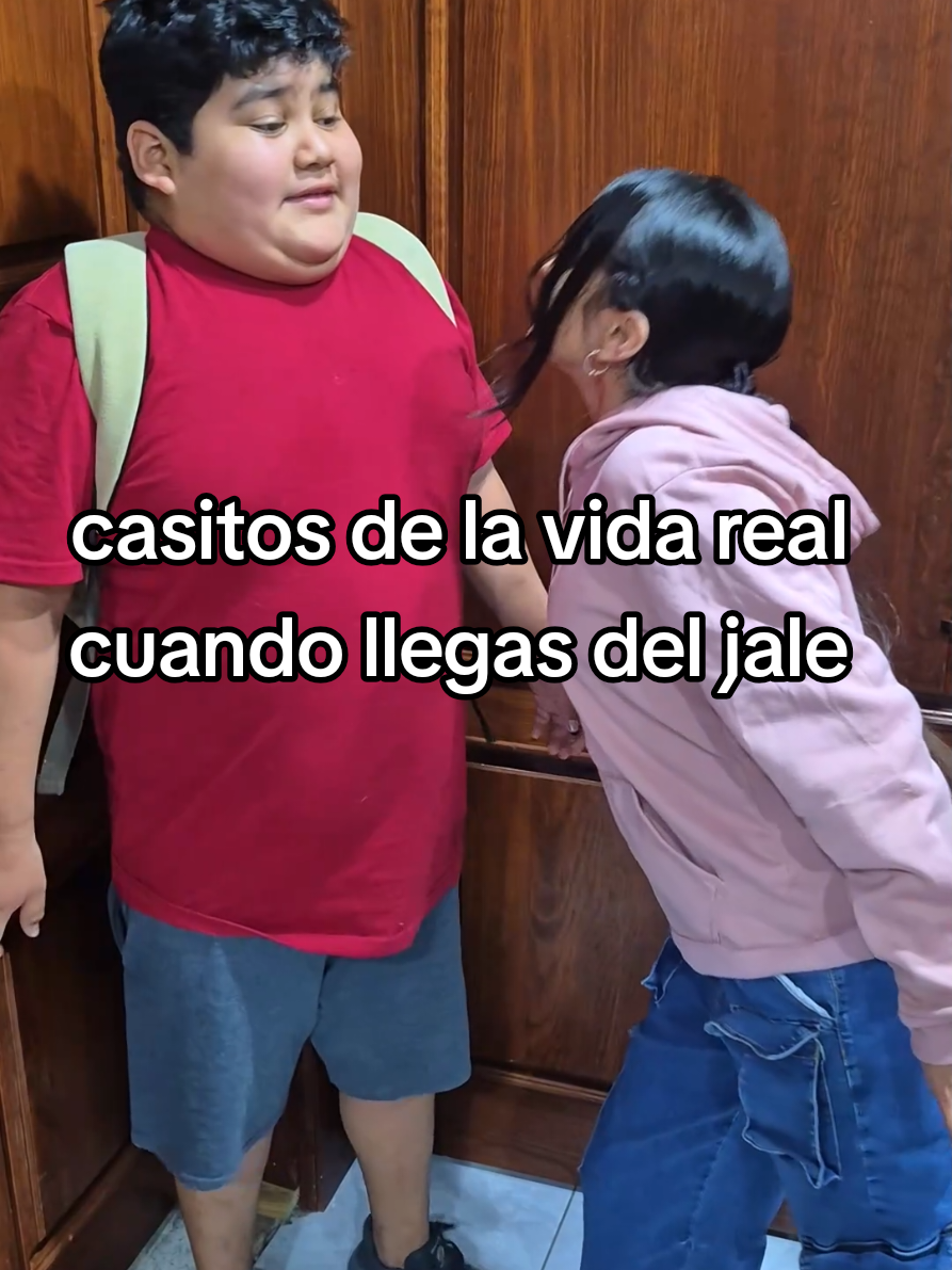 casitos de la vida real cuando llegas del jale #fyp #viral #job #viralvideo #empresa 
