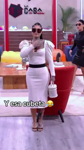 Y eso es una cubeta 🤣🤣🤣@La Fruta 🍇🍋‍🟩🍍 @MELISA GATE #parati #@La Casa de Alofoke 2 #viral 