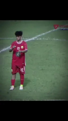 အကို့ရဲ့ဖြစ်တည်မှုလေးတွေ အကိုရဲ့လှုပ်ရှားမှုလေးတွေ အကို့ရဲ့ပြောဆိုပုံလေးတွေ အကို့ရဲ့အမူအရာလေးတွေ အကို့ရဲ့ အပြုံးလေးတွေ အကို့ရဲ့ညို့နိုင်လွန်းတဲ့မျက်ဝန်းညိုလေးတွေက ကျမ ကိုအရမ်းဆွဲဆောင်စေပြီးစိုက်ကြည့်ရလောက်တဲ့အထိကိုဆွဲဆောင်လွန်းတယ်။ ပြောပြရရင် ကျမ အကို့ရဲ့ဆံနွယ်လေးတစ်ပင်ကအစမြတ်နိုးတယ်။ @July Kyaw (official) #lgbt🌈🏳️‍🌈 #girltogirllove🏳️‍🌈 #likeတွေviweတွေရှယ်ကျ🙂 #ဒီချိန်တင်ရင်viwerမတတ်မှန်းသိတယ် 