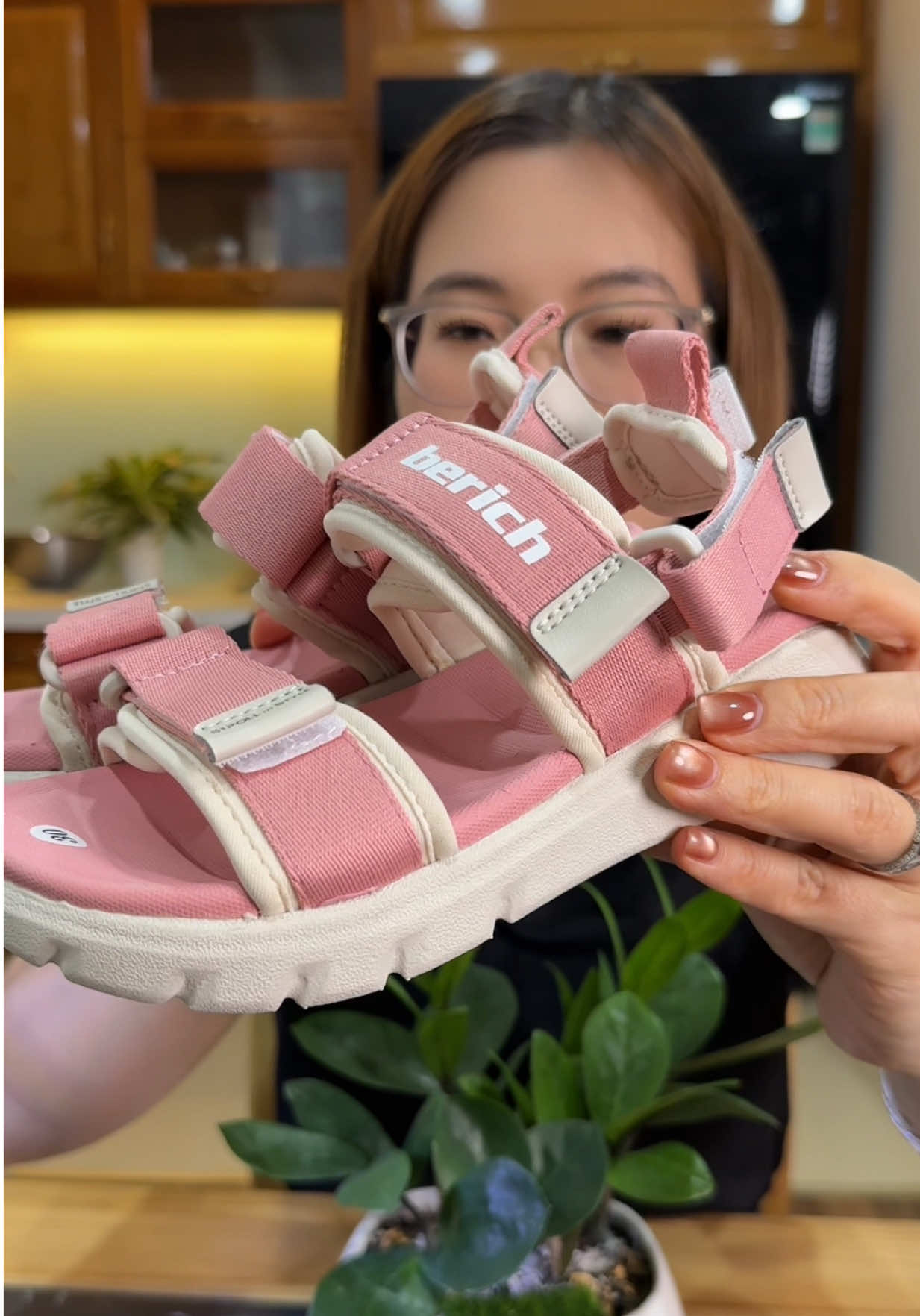 Dép quai hậu cho bé #kimthanhday #depquaihau #depquaihauchobe #xuhuong 