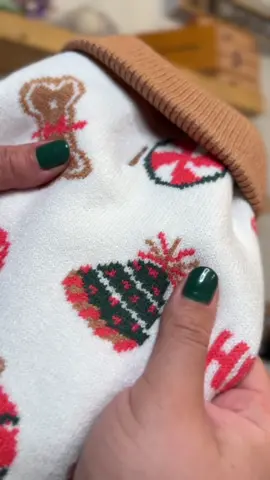 ✨ Christmas Sweater Drop Today at 12 PM CST! ✨ Get a close-up look at our NEW holiday knit ❄️🎄 • Runs bigger than our usual styles — mannequin is wearing XS (usually fits S–M!) • Foldable turtleneck + sleeves for the cutest cozy look 🤍 • Ribbed front for extra stretch • Leash opening for easy walks in style 🐾 • Very limited quantities! If it sells out, tap “notify me when available” so we know how many to bring back 👀✨ 🎁 Don’t miss out — launching today at 12 PM CST! #ThePawster #LuxuryDogFashion #DogBoutiqueStyle #HolidayDogOutfit #ChristmasDogStyle