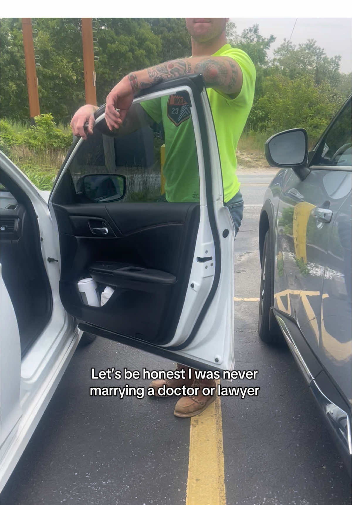 Blue collar men all the way🙂‍↕️😮‍💨#fy #bluecollar #bluecollarboys #bluecollarlife #creatorsearchinsights 