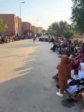 بحمد الله تم توزيع 1000 وجبة طعام  #مبادرة_انسان 